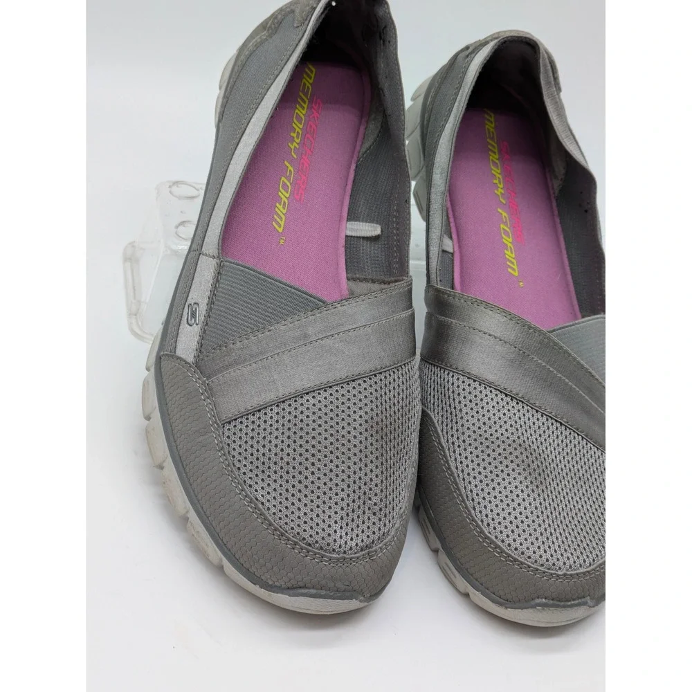 Skechers Memory Foam Slip On Shoes Gray Comfort Walking Women Size 8